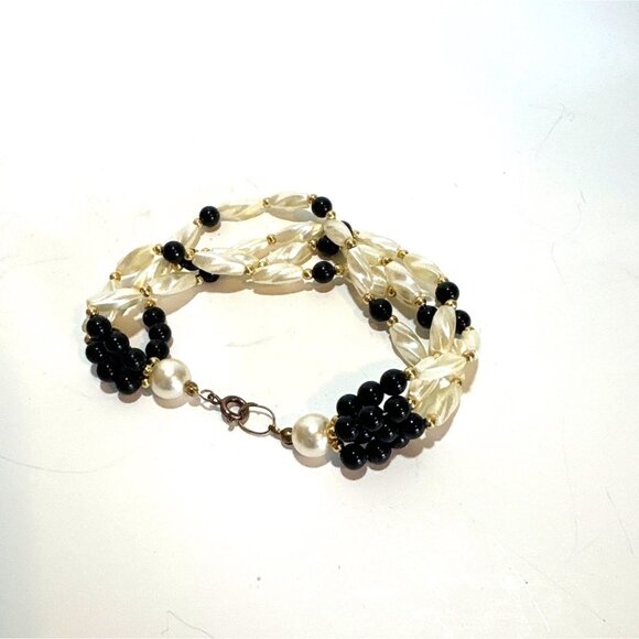 Vintage Black & White Beaded Multi-Strand Bracelet With Faux Pearls & Gold Accen - Picture 2 of 3